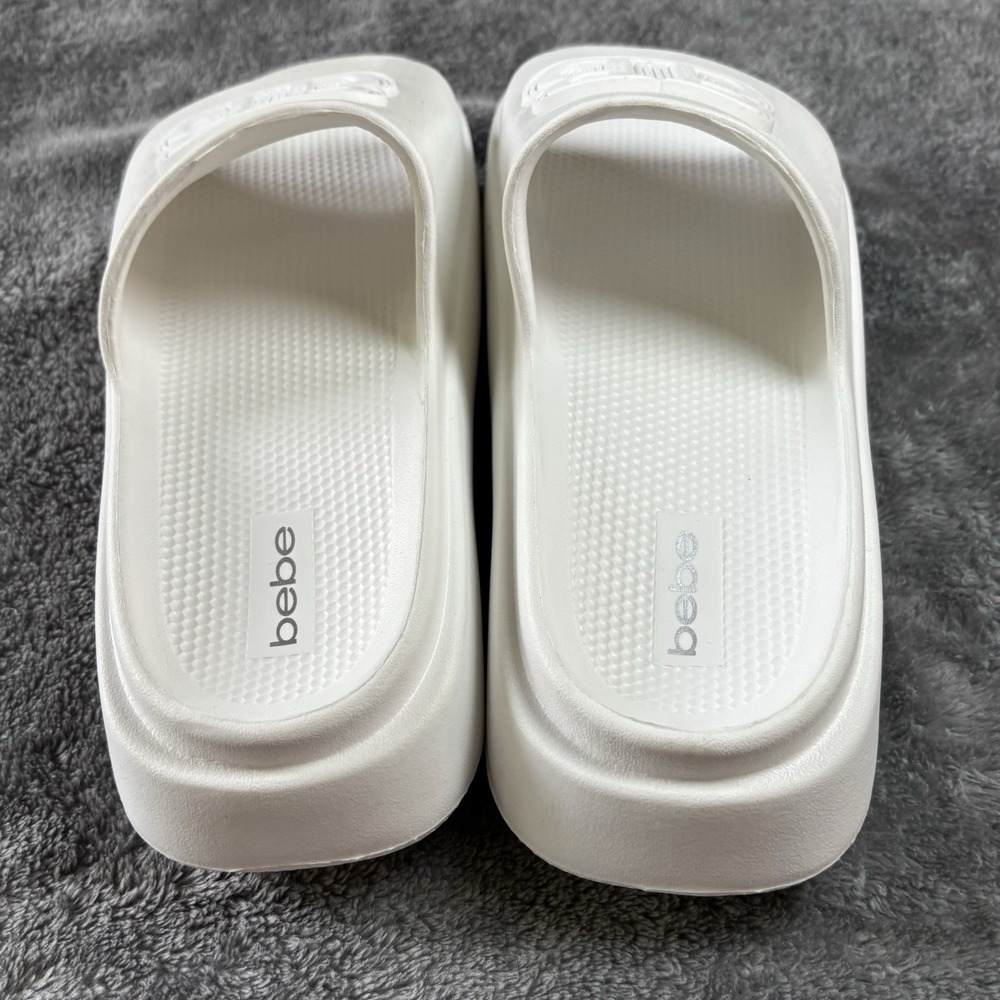 Bebé Womens White Slide 3D Logo  Sandals size 6  Pool, Beach , Casual New - Picture 3 of 8